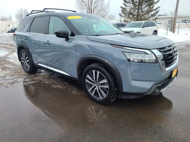 2022 Nissan Pathfinder Platinum