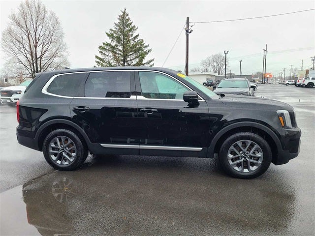 2023 Kia Telluride LX