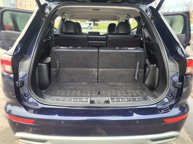 2023 Mitsubishi Outlander SE