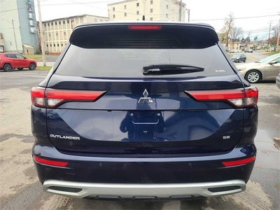 2023 Mitsubishi Outlander SE