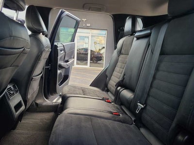 2023 Mitsubishi Outlander SE