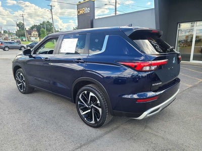 2023 Mitsubishi Outlander SE