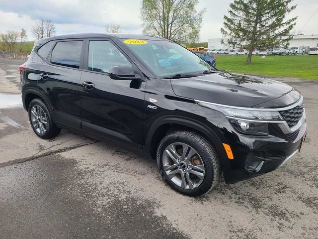 2023 Kia Seltos LX