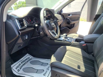 2023 Audi Q5 45 S line Premium quattro